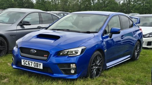 20 obnoxious cars that drive everyone else crazy