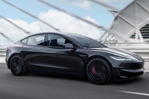 Tesla, Caos en Nürburgring: un Tesla sale volando, la batería arde y todo se complica de golpe