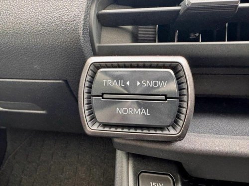 「クラウンセダン」に迫る心地よさ!「新型RAV4」の使いやすいパッケージとスムーズな走りに驚嘆
