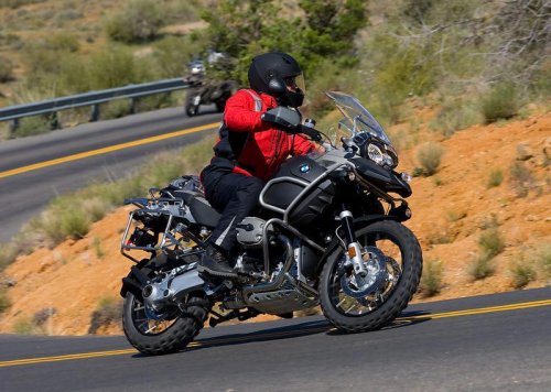 I've crashed, I've tested—these are the motorcycle helmets experts recommend in 2026