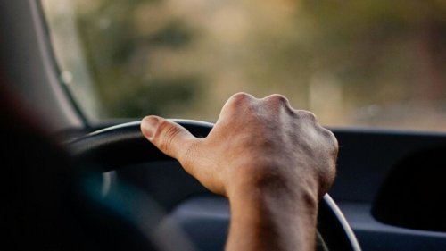 20 signs your driving habits are costing you $2,000 a year
