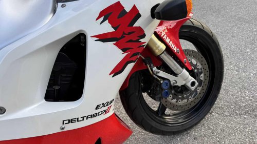1998 Yamaha YZF-R1: First superbike to break 150 horsepower