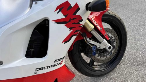 1998 Yamaha YZF-R1: First superbike to break 150 horsepower
