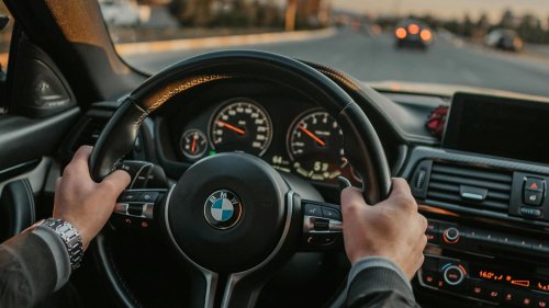 20 signs your driving habits are costing you $2,000 a year