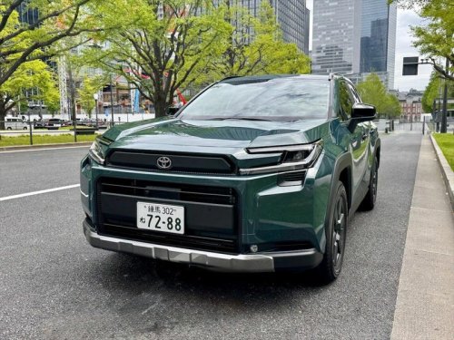 「クラウンセダン」に迫る心地よさ!「新型RAV4」の使いやすいパッケージとスムーズな走りに驚嘆