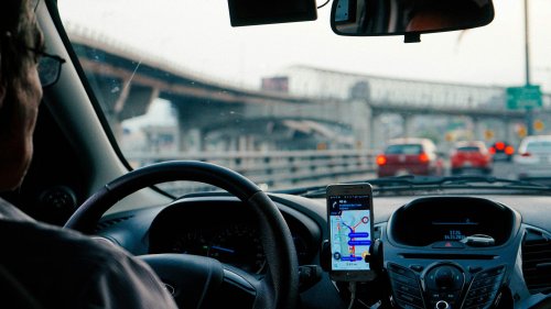 20 signs your driving habits are costing you $2,000 a year