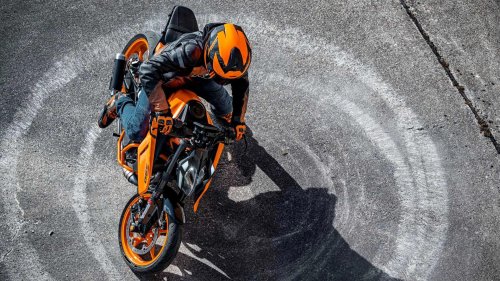 The naked motorcycle that makes commuting fun again