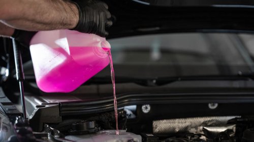 9 tasks to tackle right now to prepare your car for summer