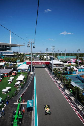 La FIA explica porque no sancionaron a Liam Lawson tras su accidente con Pierre Gasly en el GP Miami