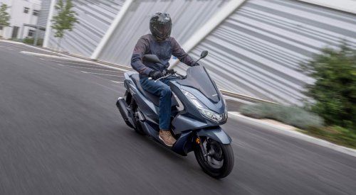 Las ventas de las motos se disparan en abril, pero el liderato es solo cosa de dos