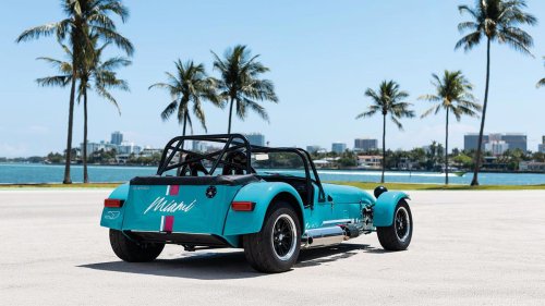 Caterham ya no está en la F1, pero ha lanzado un Seven inspirado en el GP de Miami