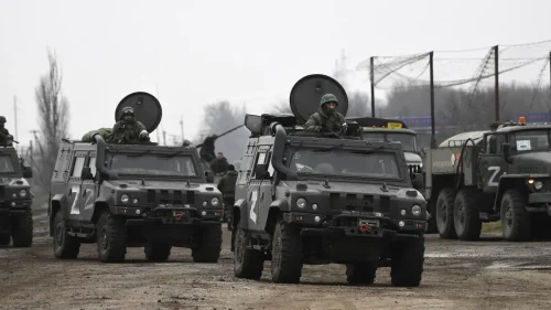 Este es el error que comete la mayoría al ver un convoy militar y que puede costar una multa seria