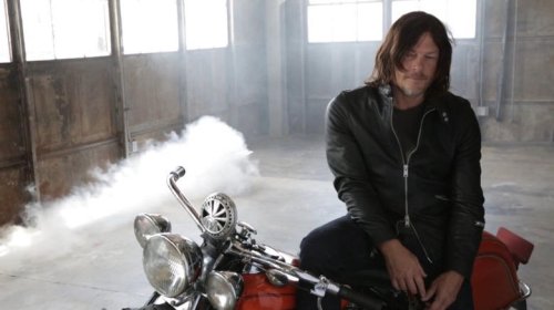 8 celebrities who love motorcycles with a passion