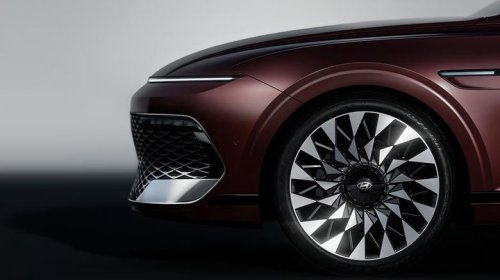 Hyundai's flagship sedan is now genuinely luxurious (and genuinely frustrating for Americans)