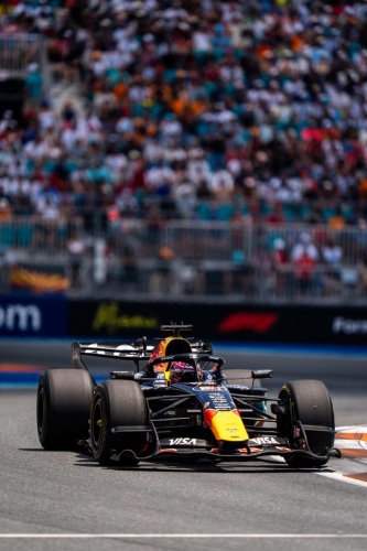 Juan Pablo Montoya pide a la F1 y a la FIA que suspendan a Max Verstappen por sus continuas quejas