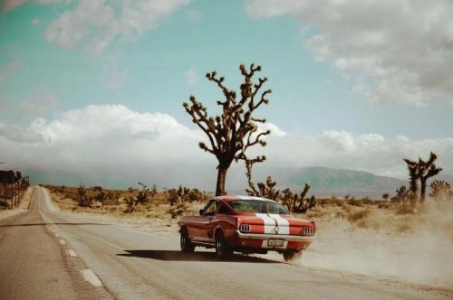 21 tire smoking classic muscle car pics putting you right in the driver’s seat