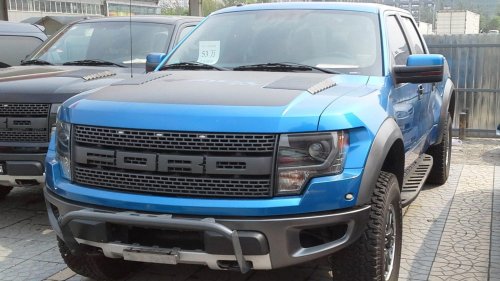 20 cars men own that instantly make them more attractive