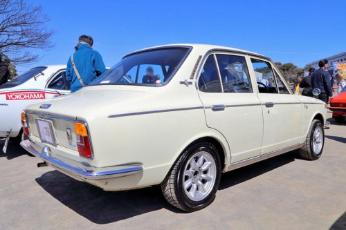 トヨタの初代「カローラ」で昭和と令和を走ったオーナーにクルマ愛を聞く