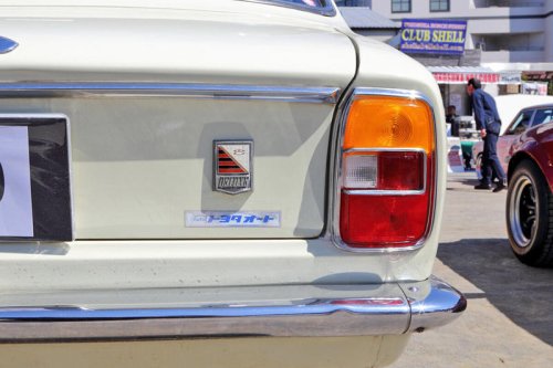 トヨタの初代「カローラ」で昭和と令和を走ったオーナーにクルマ愛を聞く