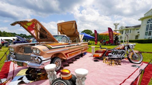 The main differences between motorcycle and car engines