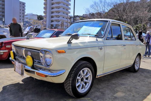 トヨタの初代「カローラ」で昭和と令和を走ったオーナーにクルマ愛を聞く
