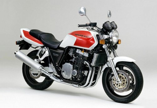 伝統の4気筒400ccモデル復活に歓喜、ホンダ「CB400スーパーフォア/CBR400Rフォア」コンセプトモデル公開に胸高まる理由