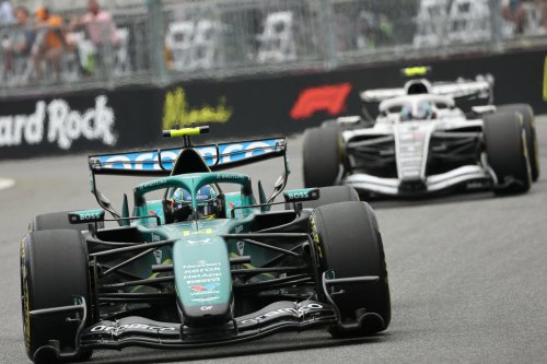 La queja de Fernando Alonso por el despliegue energético de su F1 en plena lucha en Miami
