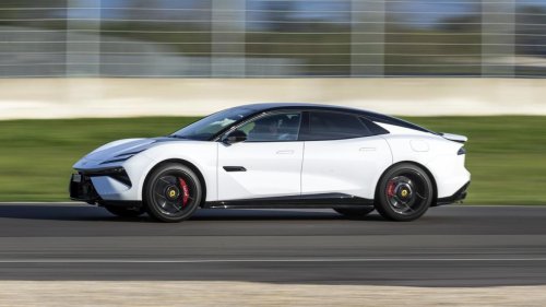 Así son las dos personalidades del Lotus Emeya eléctrico