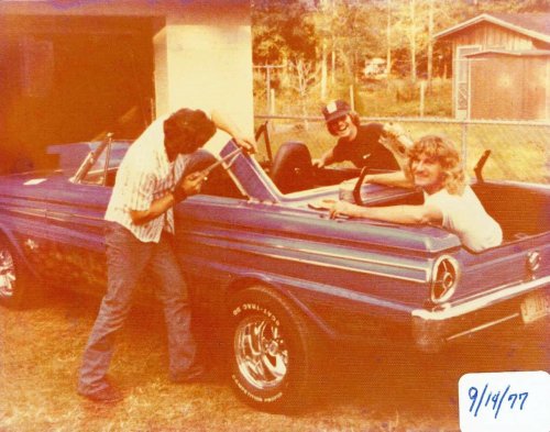 21 tire smoking classic muscle car pics putting you right in the driver’s seat