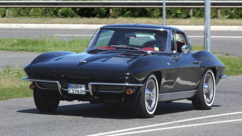 20 cars men own that instantly make them more attractive