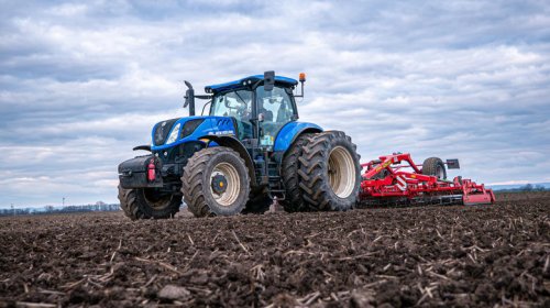Ford, When (and why) did Ford stop making tractors?