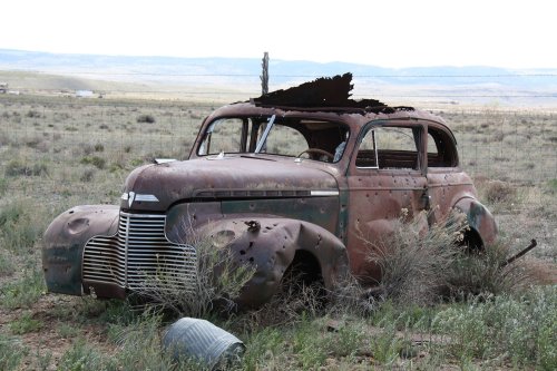 Nuestros hallazgos favoritos en Ernest Auto Wrecking, La Jara, Colorado