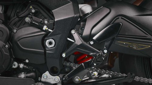 The performance bike that balances lightweight agility, power, and control