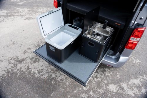 Opel Zafira by Tinkervan: un salón sobre ruedas que redefine la versatilidad