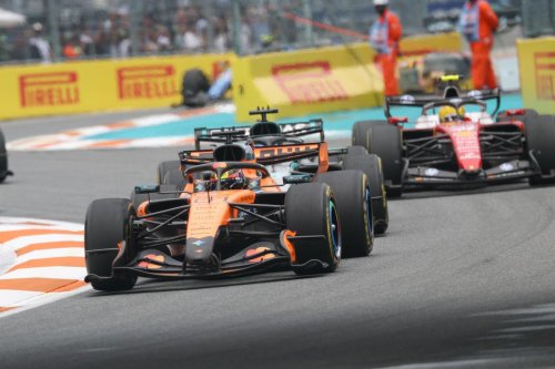 McLaren, Ferrari, Un expiloto de McLaren F1, sobre el futuro de Max Verstappen en Red Bull: 