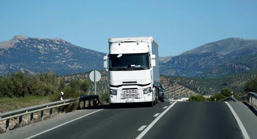 Retirada de carné para un camionero que circulaba haciendo zigzag y sextuplicaba la tasa máxima de alcohol