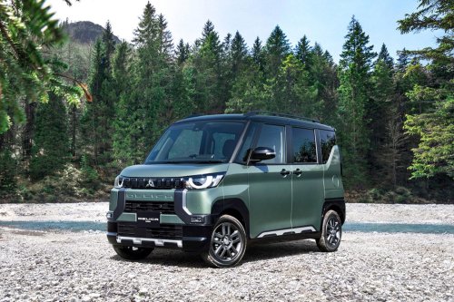 20 coches con aspecto muy enfadado