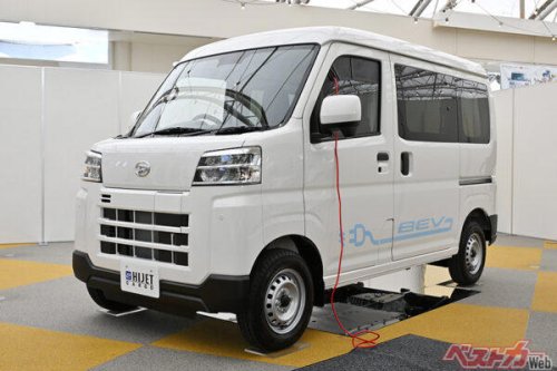 「ダイハツ最速」を捨ててまで守った現場の使い勝手! e-アトレー＆e-ハイゼットの航続257kmに込められた軽商用BEVの正解とは