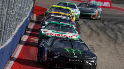 Yes, Yes, NASCAR has windshield wipers (but here's why they're not only used in the rain)