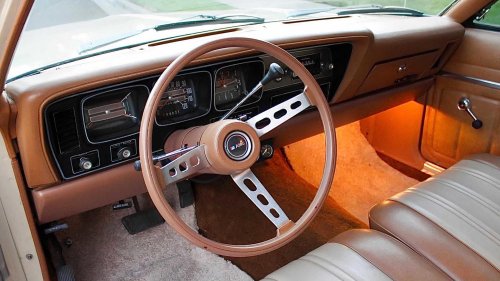 Analog vs digital: Has modern technology killed the driver’s car?