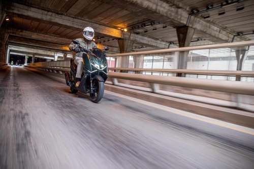 El Zontes 125X quiere reinar entre los escúteres compactos