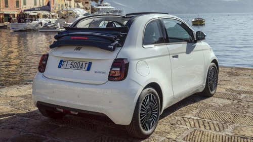 Fiat, El nuevo FIAT 500 Hybrid Dolcevita demuestra que los pequeños descapotables siguen teniendo tirón