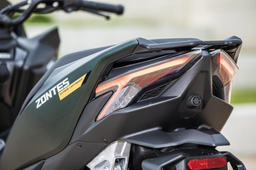 El Zontes 125X quiere reinar entre los escúteres compactos