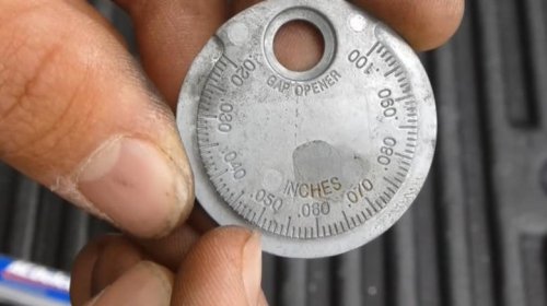 8 old school automotive tools that even experienced car people might not recognize