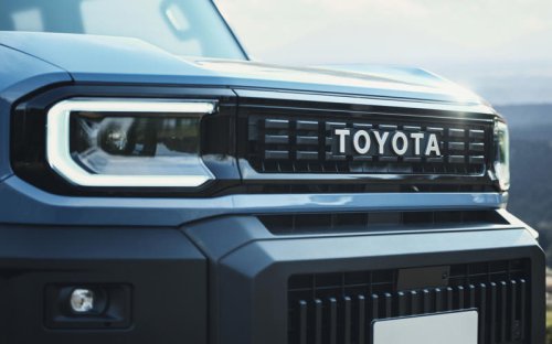 トヨタ、新型車「ランドクルーザー“FJ”」発売 価格450万100円