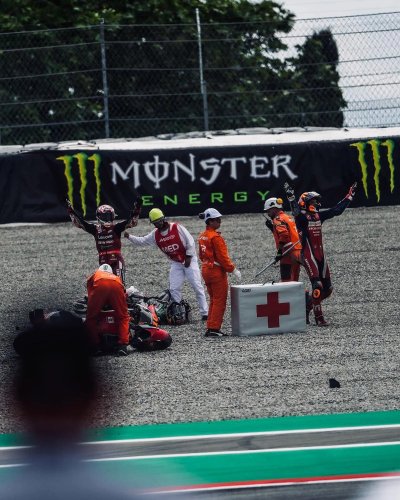 MotoGP busca soluciones