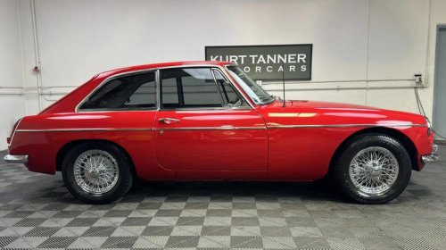 These are the long-gone car features you wish automakers still had today
