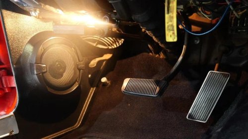 These are the long-gone car features you wish automakers still had today