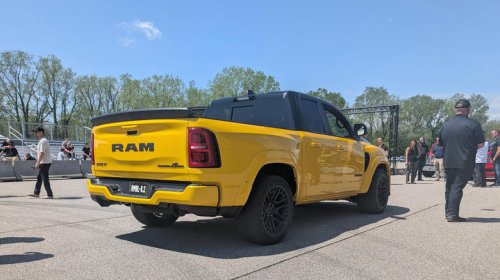 RAM, Hellcat-powered 2027 Ram 1500 Rumble Bee is the right truck at the wrong time