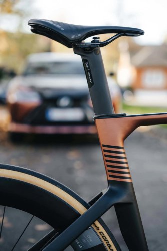 Lexus, Lexus entra en el ciclismo premium con una bicicleta de competición desarrollada junto a Ridley